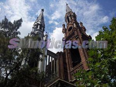 El d�a de la Virgen de Lourdes convoc� a miles de personas