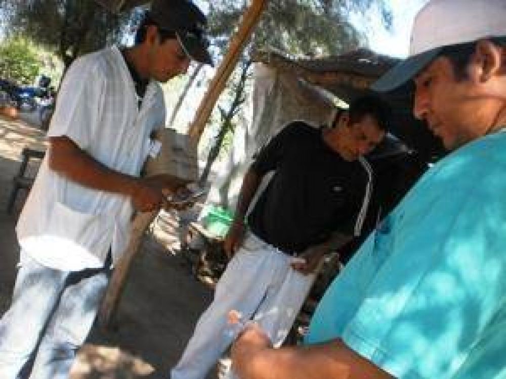 En Castelli continuaron con los operativos de control y prevenci�n del dengue