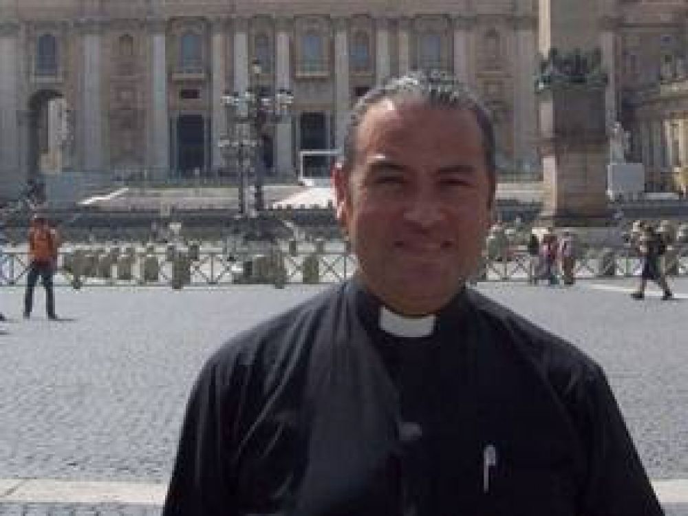 Alberto Olivera: La renuncia de Benedicto XVI es una gran enseanza