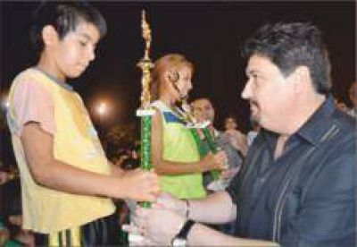 �A los barrios hay que llegar con m�s deporte, m�s cultura, m�s salud, m�s educaci�n y m�s seguridad�, dijo Closs