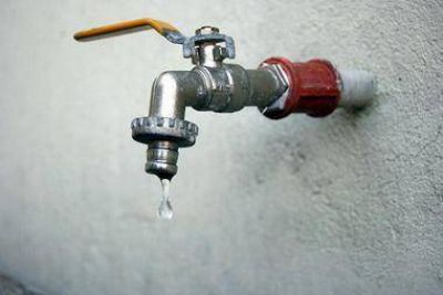 Muchos anuncios... y sigue la falta de agua