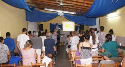 El Centro Agape de Tornquist organiz� su reuni�n cristiana