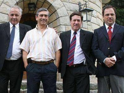  PROVINCIA | GOBIERNO    Los intendentes de la Tercera firman su adhesi�n al Fondo Federal Solidario
