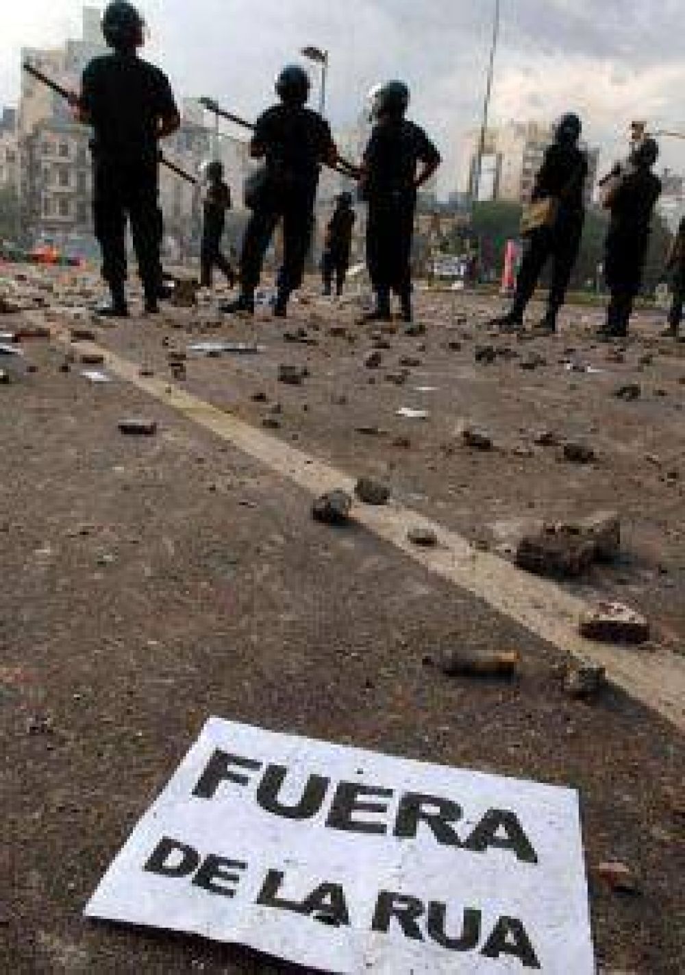 La Fiscal�a apel� el sobreseimiento de De la R�a