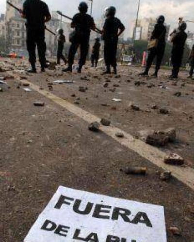 La Fiscal�a apel� el sobreseimiento de De la R�a