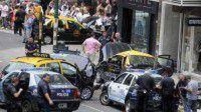 Piden la excarcelaci�n del taxista que atropell� y mat� a Leonela