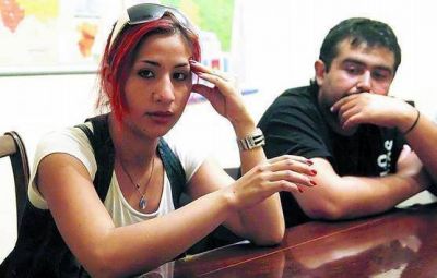 Nuevas intimidaciones de la polic�a contra una pareja