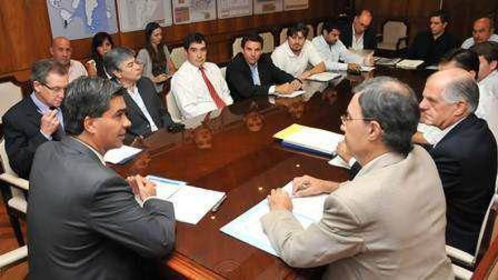 Capitanich brind respuestas a planteos hechos por entidades de Pampa del Infierno