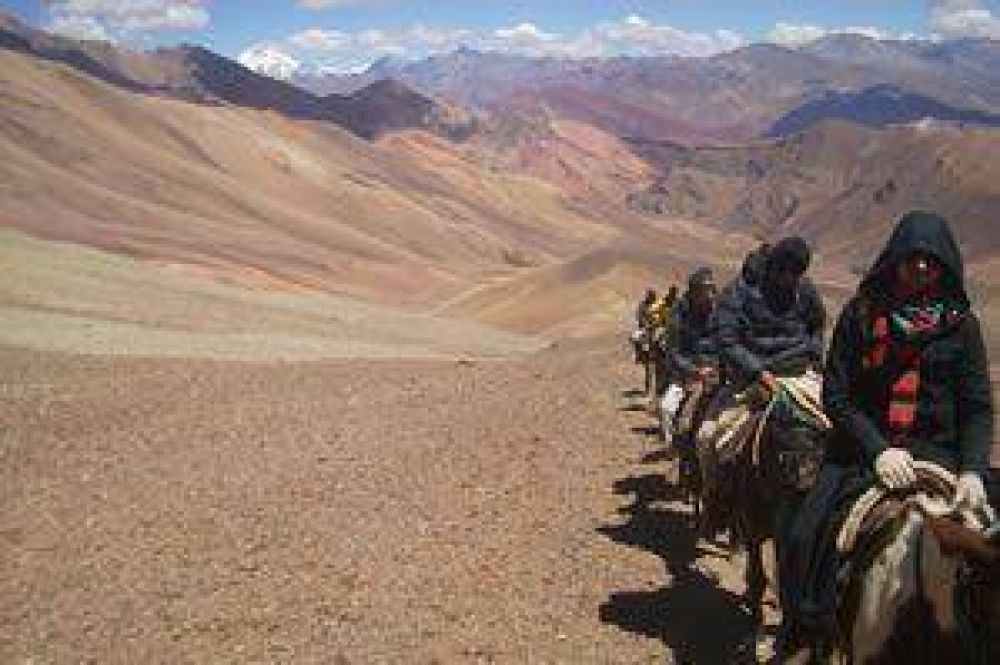 Cruce de Los Andes: Los expedicionarios regresan hoy a Manantiales			