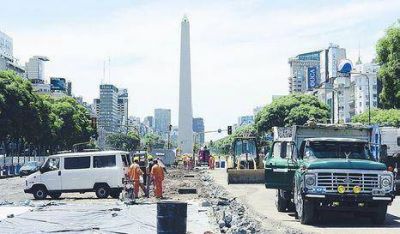 "No hay raz�n para que la Justicia pare las obras"