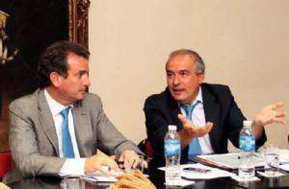 P�rez quiere ampliar los c�digos de construcci�n