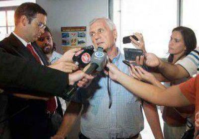 Intentan cubrir la falta de personal en el hospital 