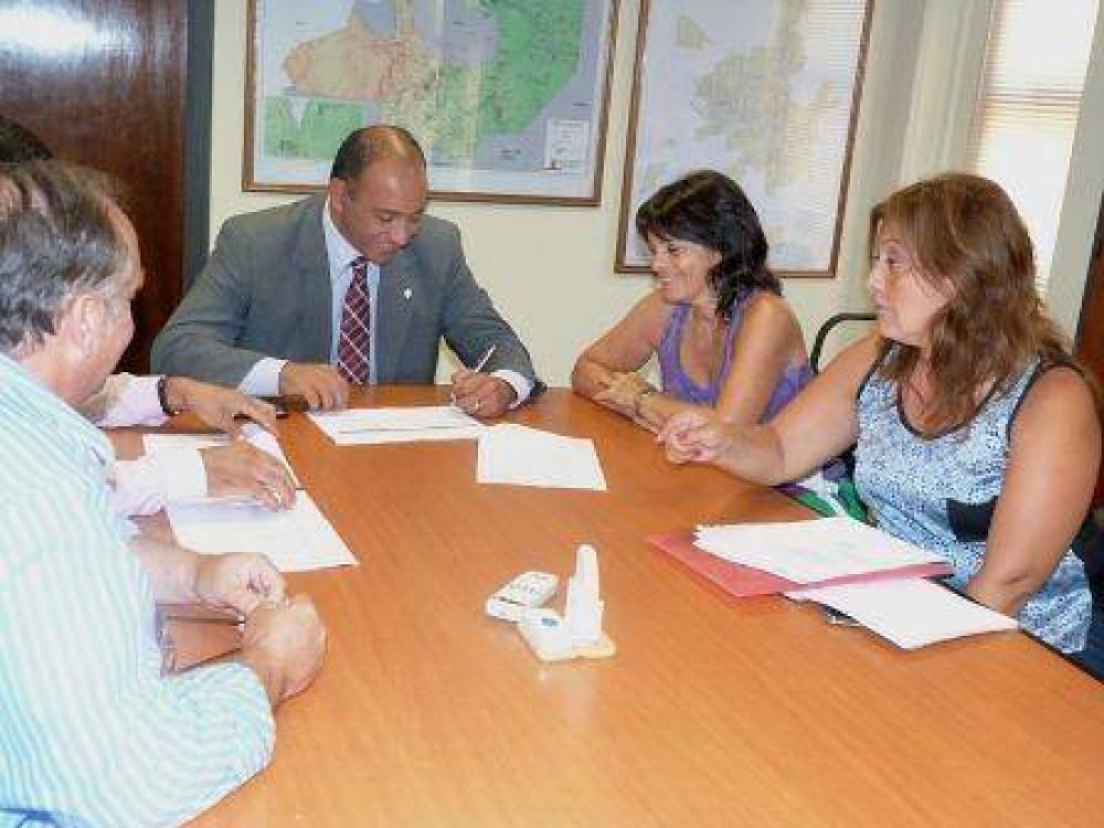 Promueven la terminalidad de estudios formales y la inserci�n laboral de j�venes salte�os