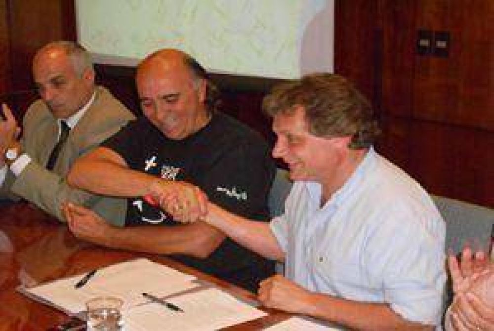 Traslado de la Municipalidad: �El convenio entre Uni�n y la comuna sigue en pie�