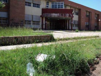 Di�logo continuo para hallar la salida al reclamo docente