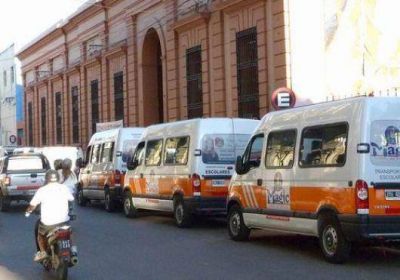 Colectivitos y remises afectados por el anuncio de boleto estudiantil gratu�to