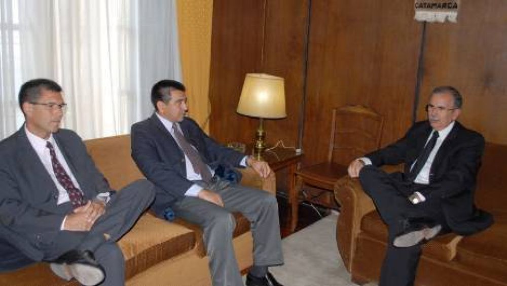 La Corte prometi� acciones para asistir a los fiscales cuestionados