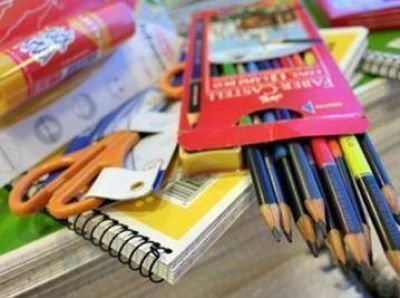 Colecta solidaria de art�culos escolares, organizada por el PJ