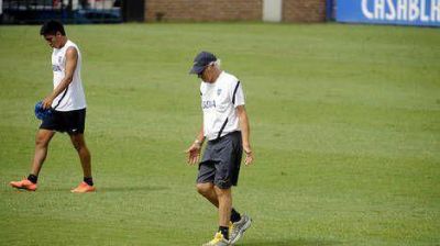La misi�n urgente de Bianchi: armar una defensa confiable