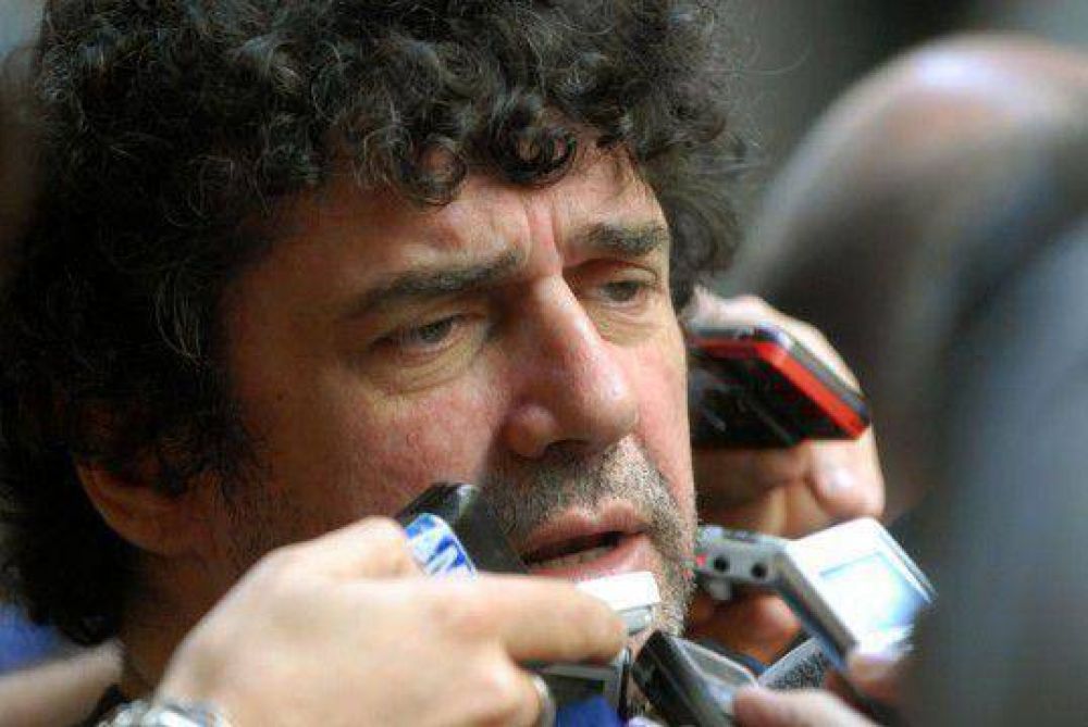 "Macri cerr� la l�nea A s�lo para reinaugurarla con un acto pol�tico"