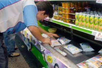 Supermercadistas niegan que haya desabastecimiento