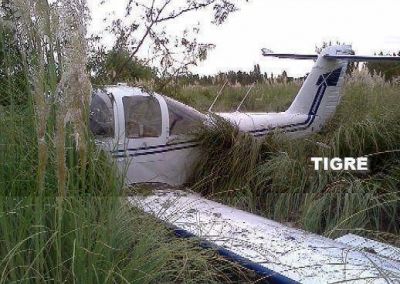 Las c�maras de Tigre registraron a avioneta que aterriz� de emergencia