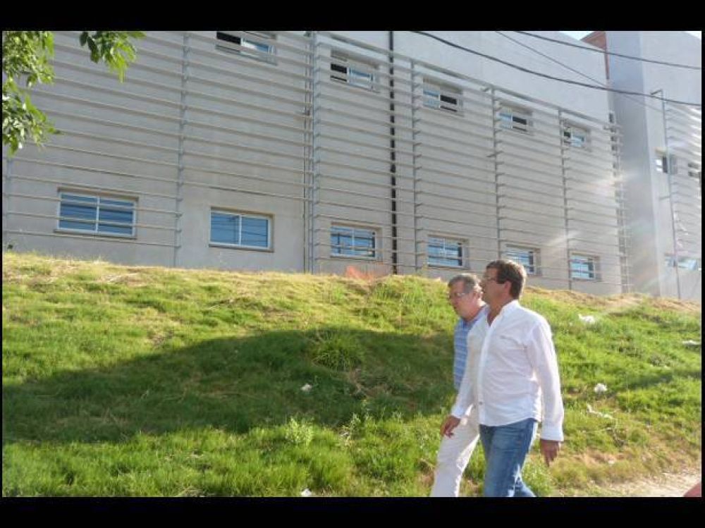 Entre setiembre y octubre inaugurar�n dos pabellones del hospital Bicentenario
