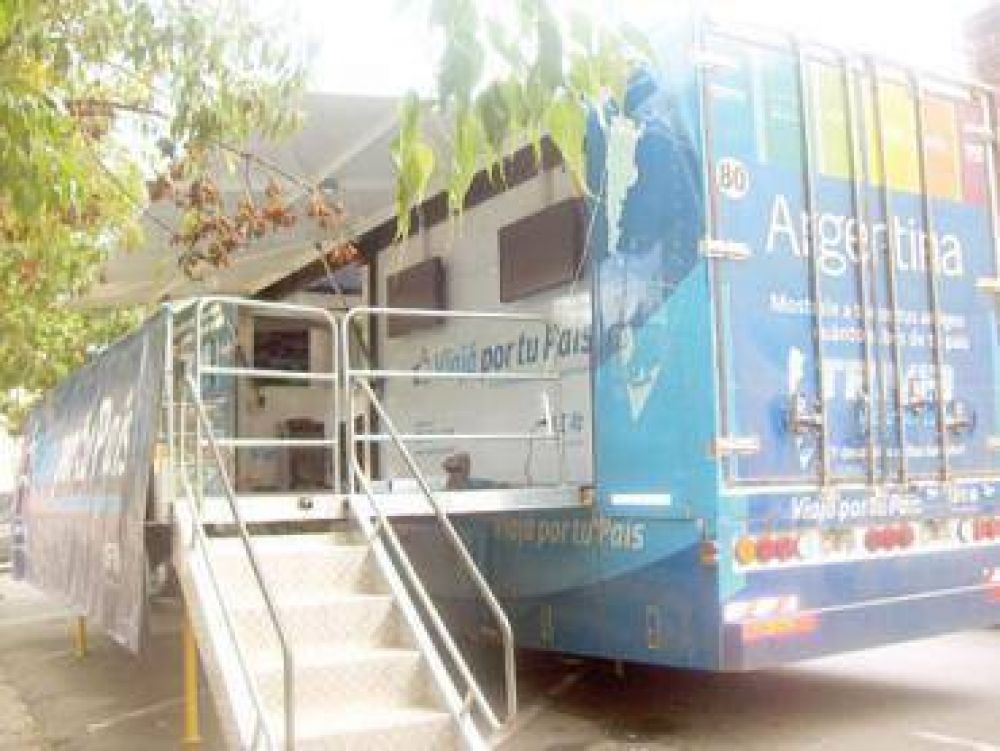 Turismo: difunden los atractivos de las regiones del pa�s