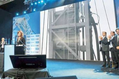 Presentaron un recurso de amparo por el pozo que puso en marcha la Presidenta