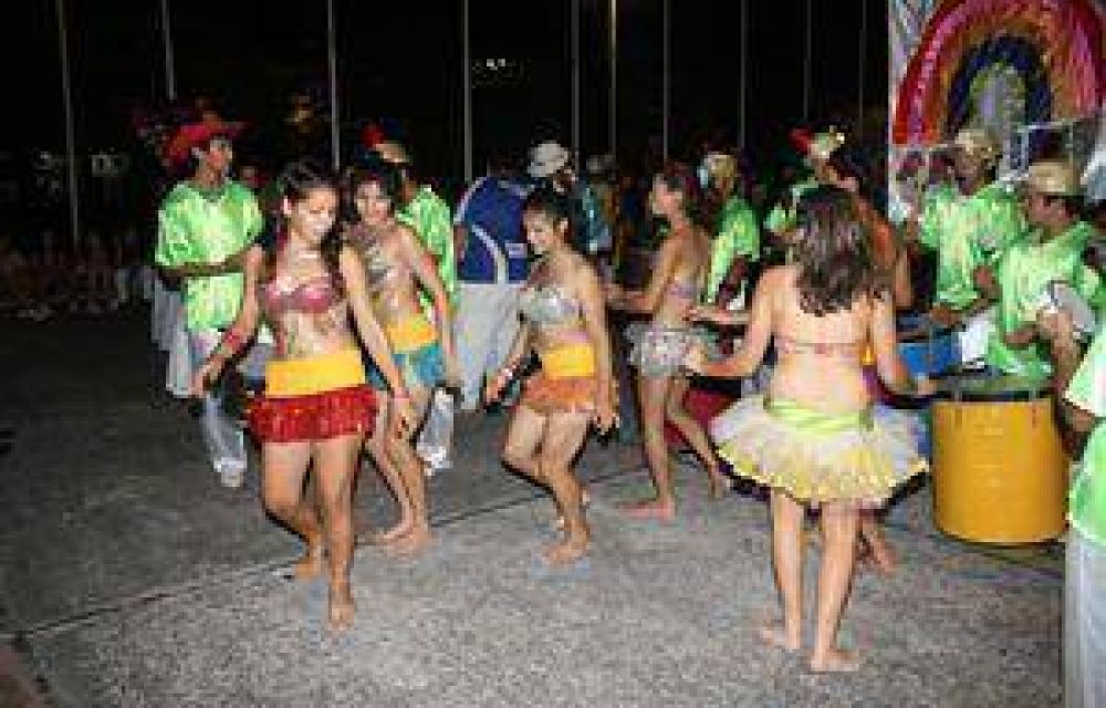 Este s�bado se har� la jornada cierre de los corsos barriales y populares