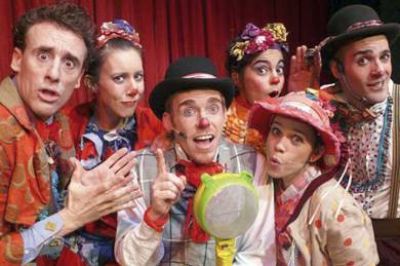 Proyecci�n satelital con un especial espect�culo en el Cine Teatro Espa�ol