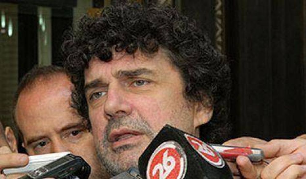"Macri cerr� la l�nea A s�lo para reinaugurarla"