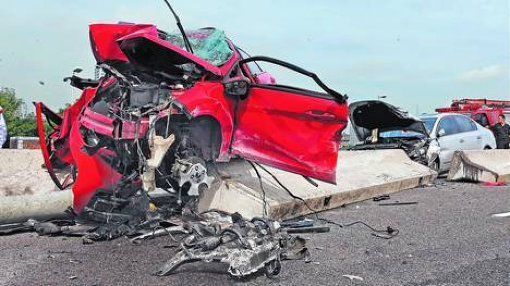 Un herido grave tras un fuerte choque en la Illia