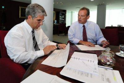 El Ministro de la Vivienda se reuni� con el Gobernador