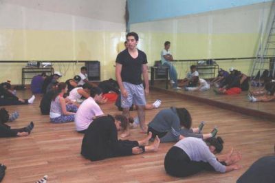 Gran participaci�n en el seminario �Iniciaci�n a la danza y t�cnicas avanzadas�