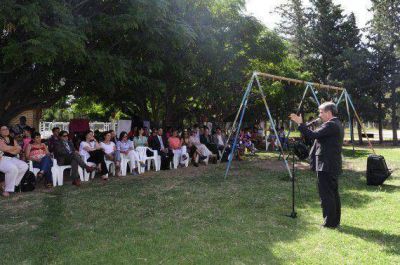 Poggi particip� del acto de cierre de la escuela de verano EPED N�3