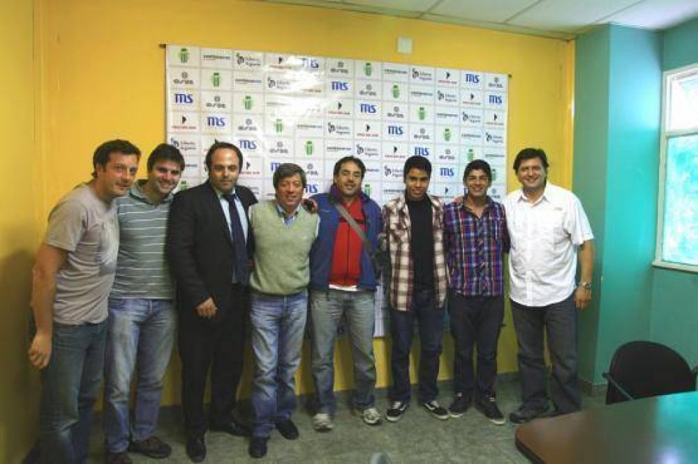 Talentos del Boxing se prueban en San Lorenzo y Argentinos
