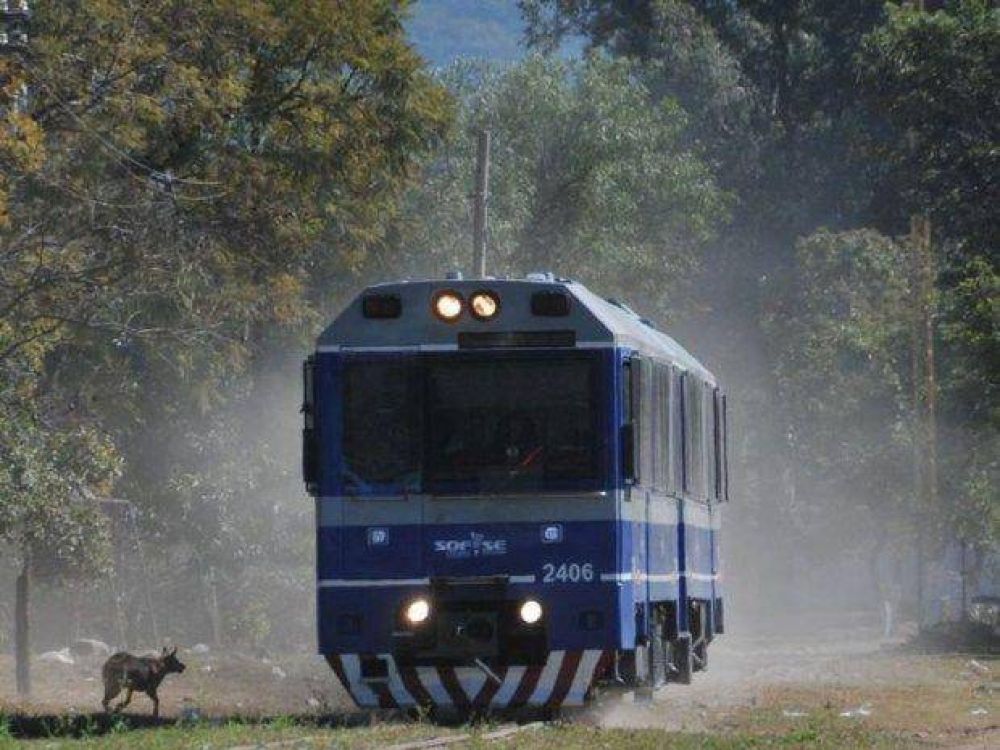 El tren que le quitaron a Tucum�n, lleg� a Salta, pero se va para Chaco