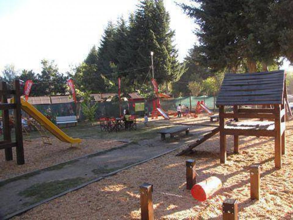 Plaza Sayhueque: Cacault asegur� que el convenio con los privados fue ad refer�ndum