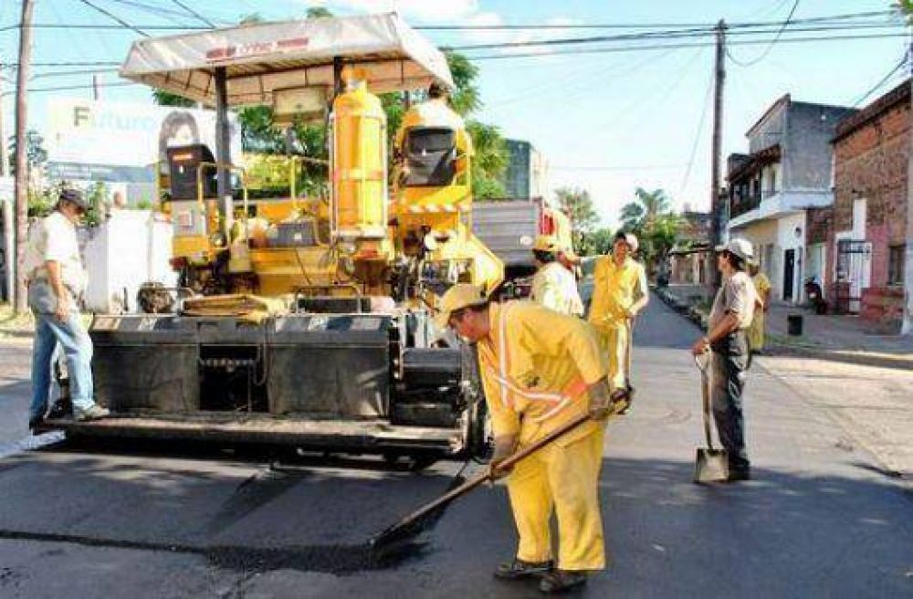 Contin�an las mejoras en la infraestructura vial