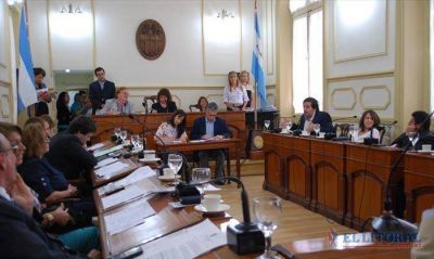 Analizan llamar a extraordinarias por el boleto estudiantil gratuito