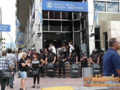 Vinculan al Gerente Comercial del Banco Naci�n Catamarca con los descuentos abusivos