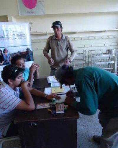 M�s de 900 personas recibieron su primer pago por trabajo en cooperativas