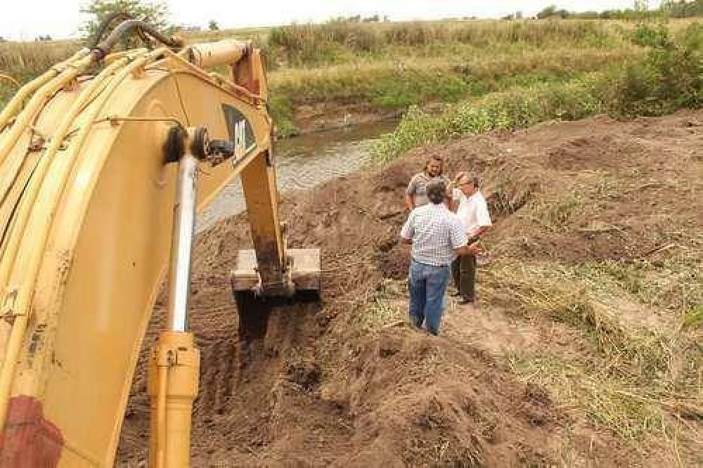 DESDE EL MUNICIPIO SE INFORM� ACERCA DE LA CONTINUIDAD DE LAS OBRAS EN EL ARROYO AZUL