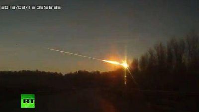 P�nico en Rusia: ca�da de meteorito provoc� m�s de 500 heridos