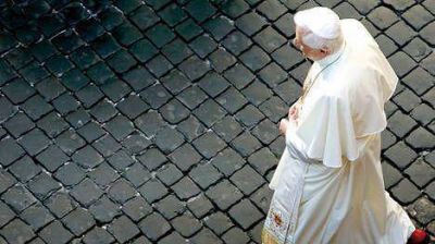 Un golpe en la cabeza en M�xico aceler� la renuncia del Papa