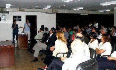 Se dicto charla sobre el dengue en la Legislatura