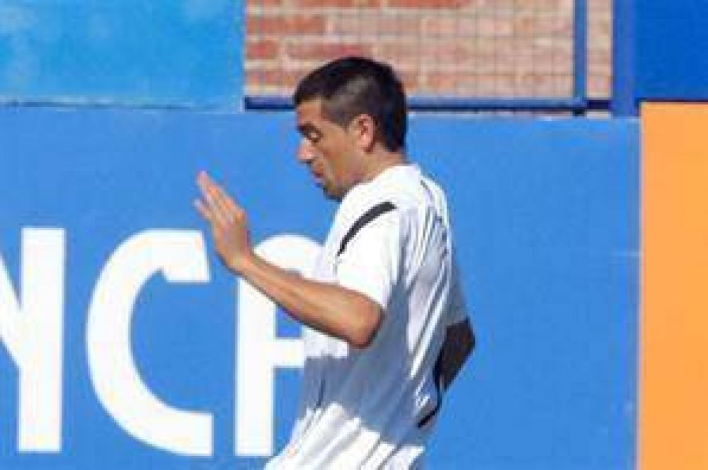 �Acelera los tiempos? Riquelme hizo f�tbol con los suplentes