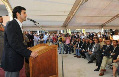 �Hemos abrazado la causa de los humildes�, dijo Urtubey al inaugurar la Escuela de Artes y Oficios