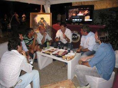 Importante encuentro con el Director de Turismo, Deportes y Medio Ambiente bonaerense